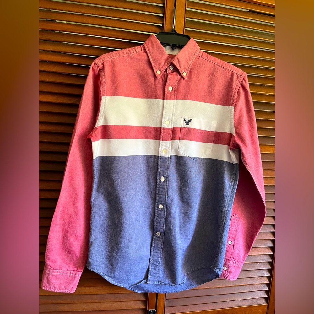 American Eagle Button Up Shirt Men's Size XS Red White Blue Long Sleeve